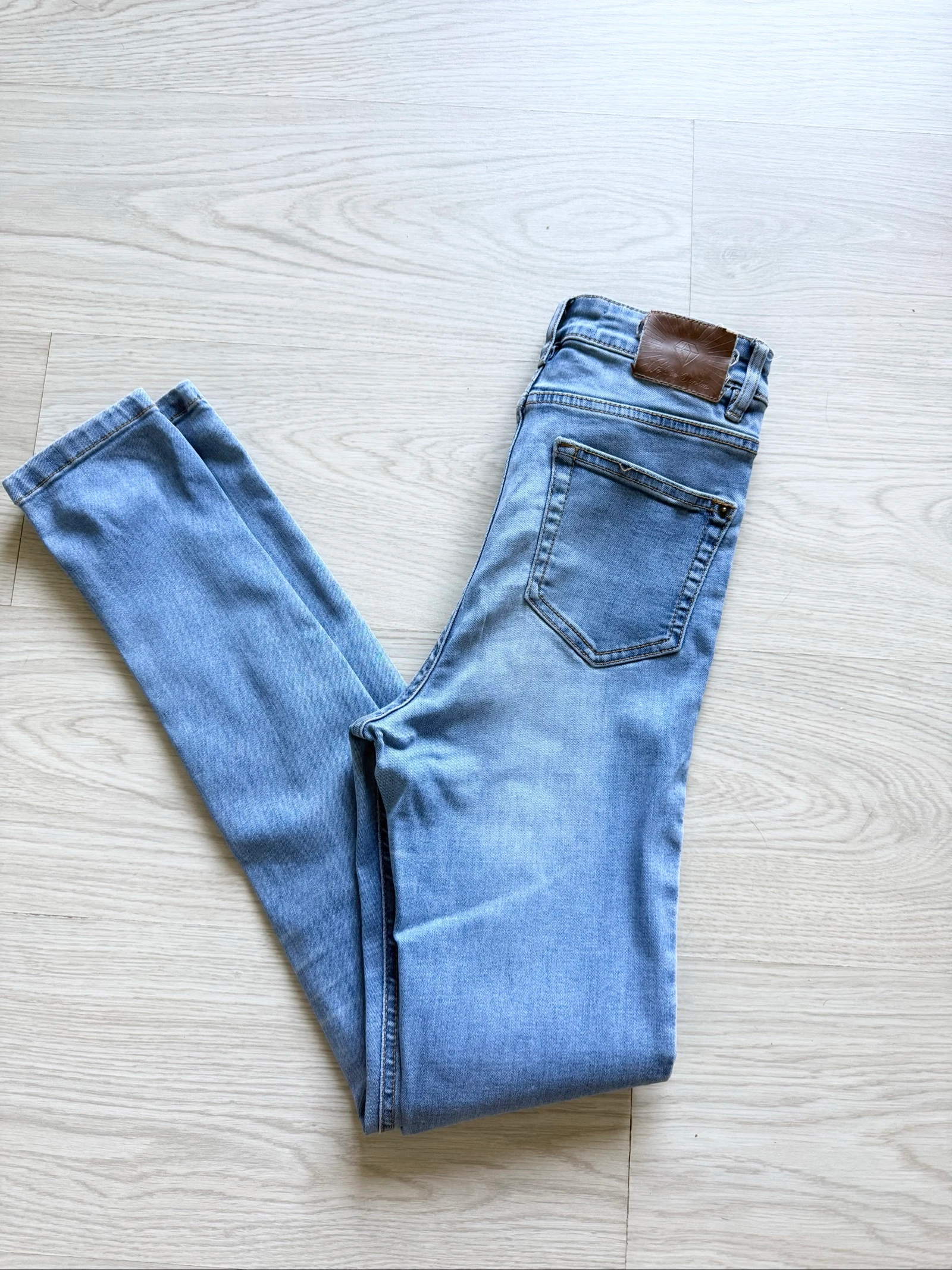 Jean slim skinny bleu clair Jennyfer taille 32 XXS  – photo 2